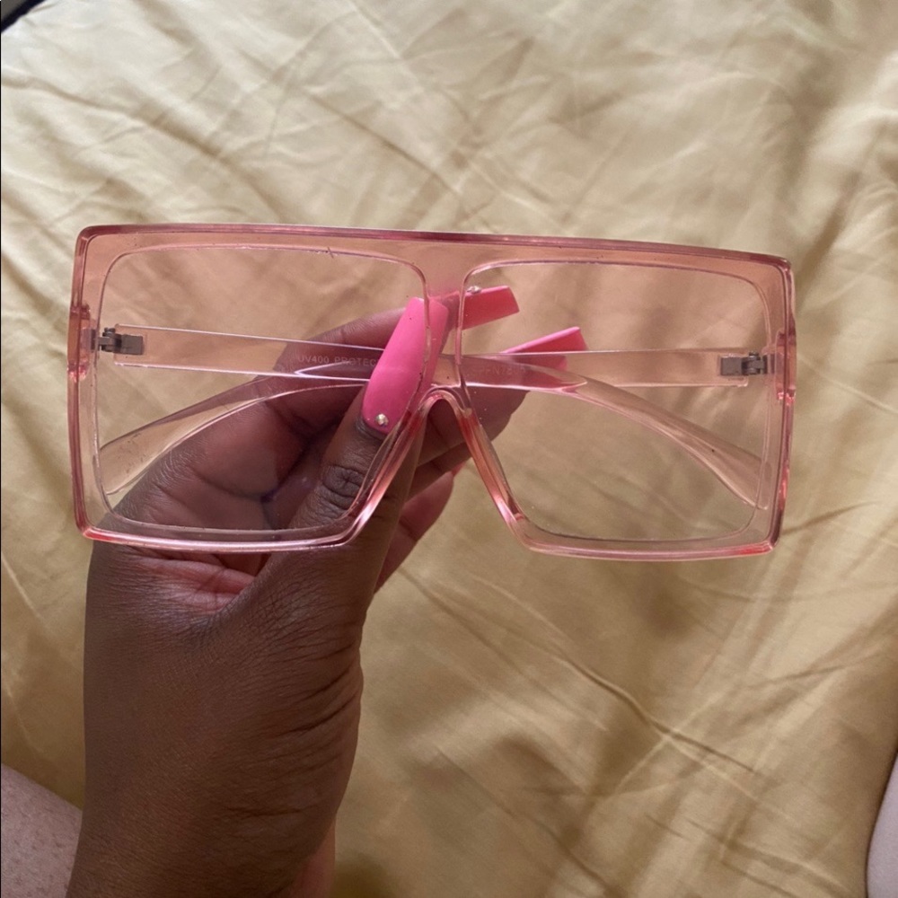 Pink oversized glasses